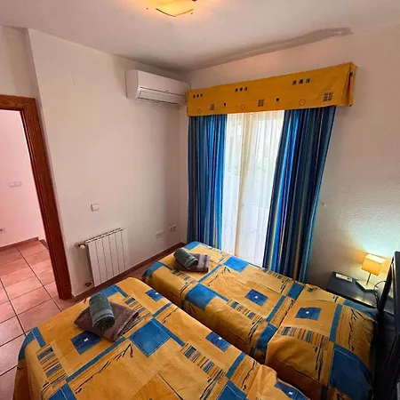 Holiday home Sunny Air Conditioning In Every *